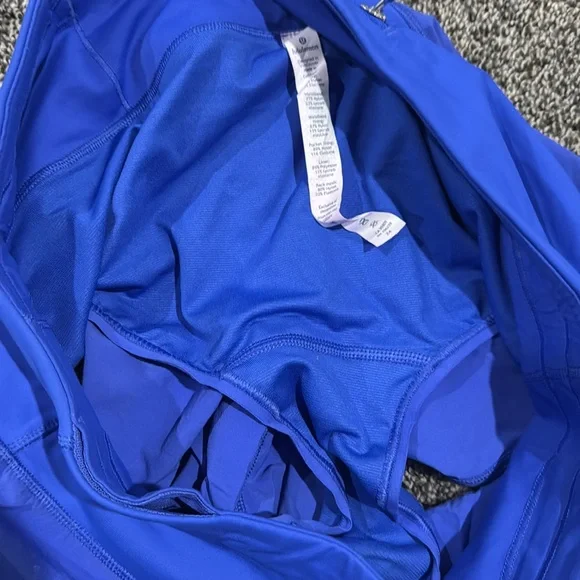 Lululemon shorts - Picture 4 of 4